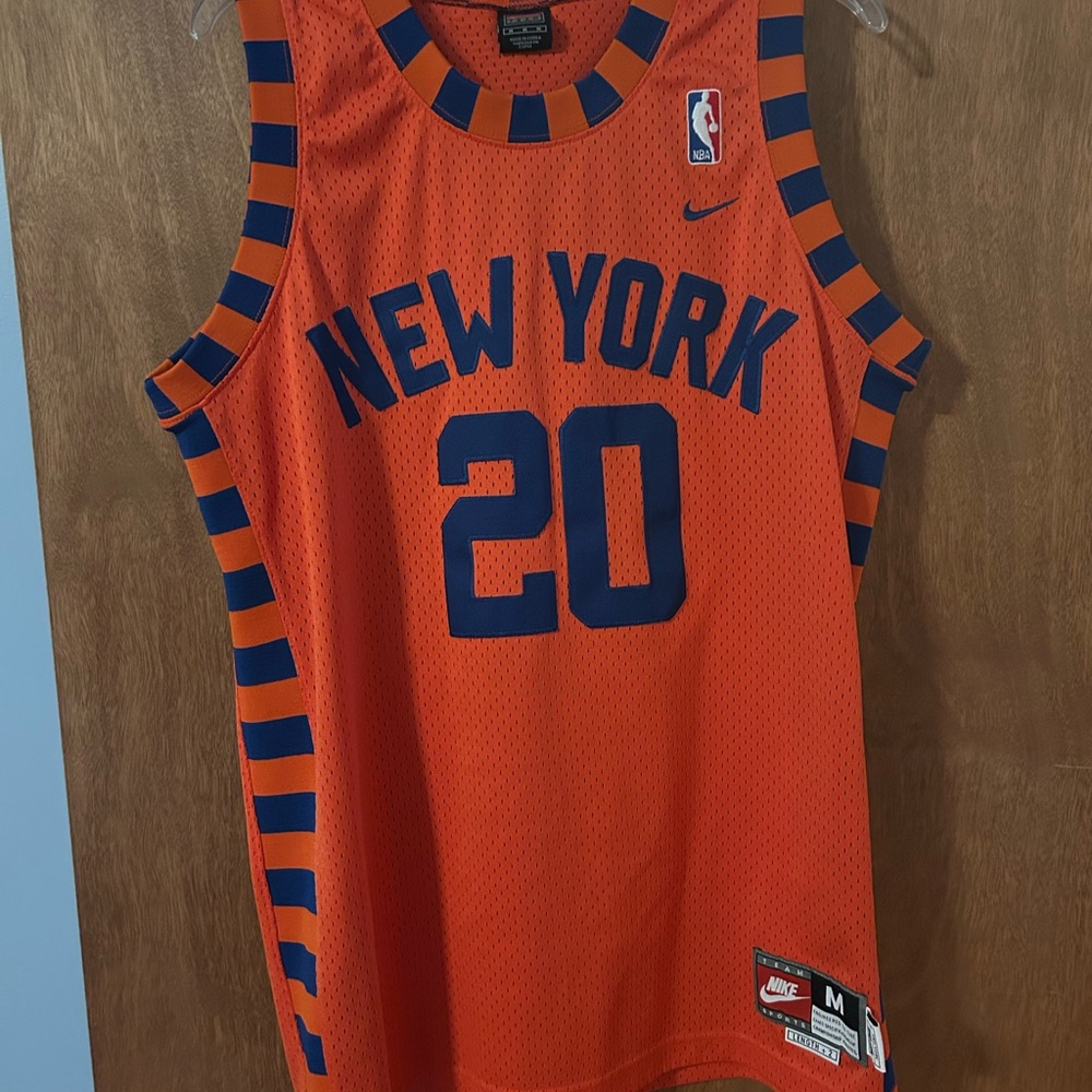 New York Knicks Basketball Jersey